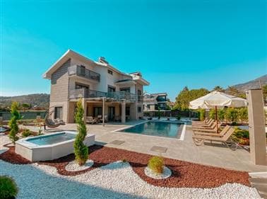 Villa Ata